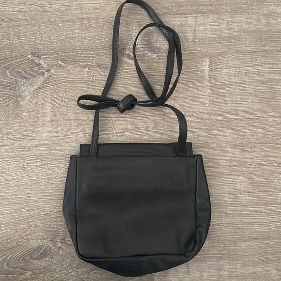 Black Purse - Picture 2 of 6